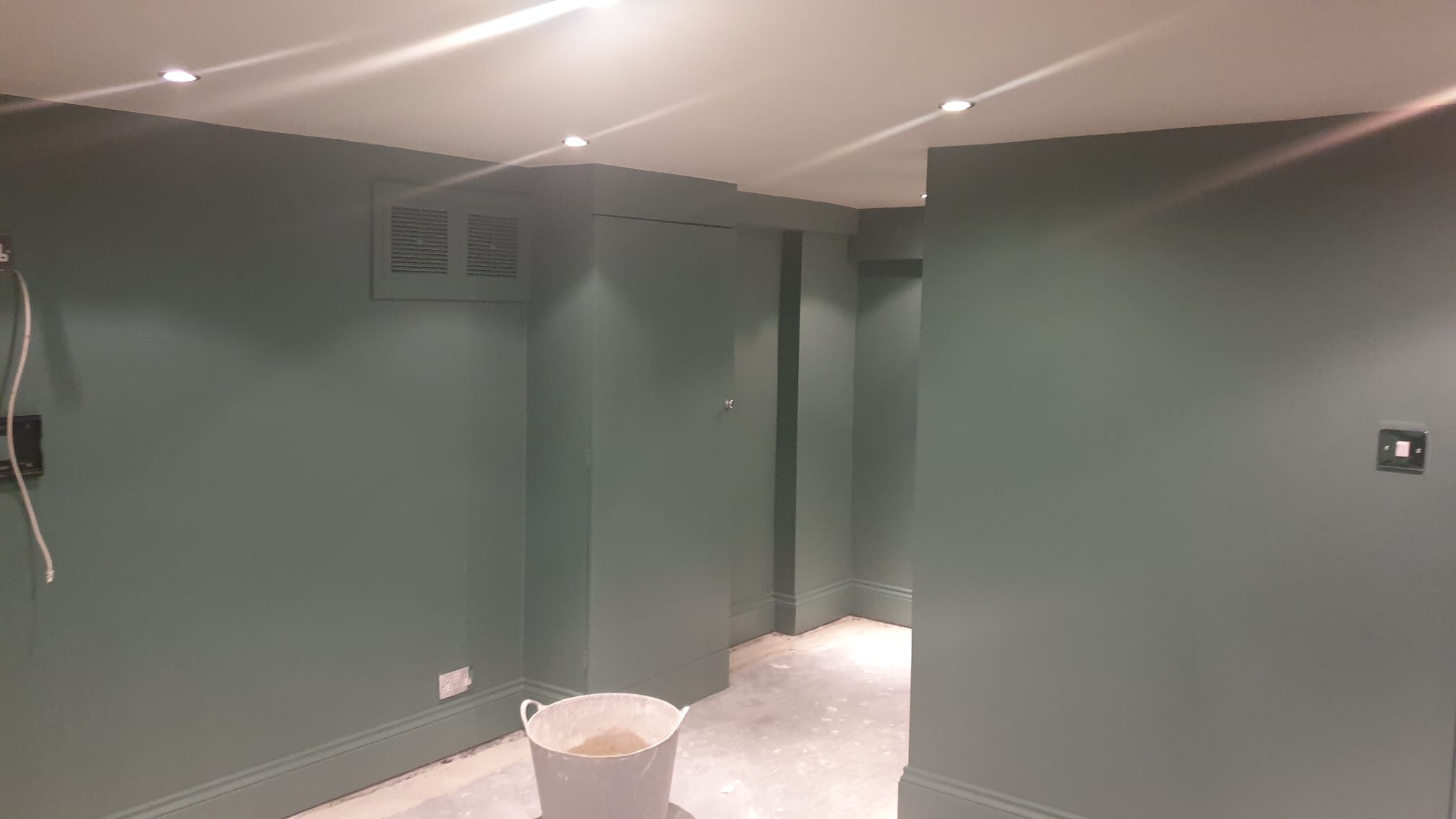 Read more about the article 🏠 Basement Renovation Completed in Ealing Area, London! Explore the Stunning Transformation with Smart Designs Constructors Ltd.⚒️